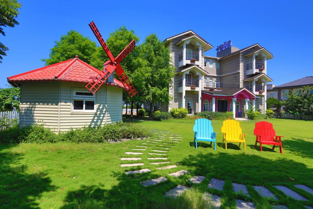 伊莎愛莉溜滑梯親子民宿 Wujie Exterior foto